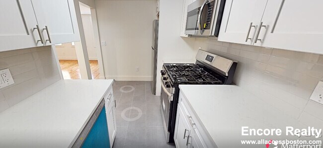 38 Gibson St unit 11D, Cambridge, MA 02138 - photo 4