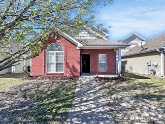 145 Village Dr, Calera, AL 35040
