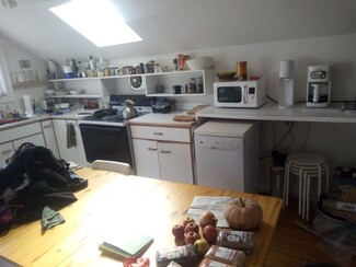 525 6th St Unit 2, Ann Arbor, MI 48103