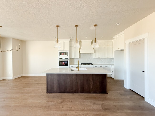 2467 N Deseret View St, Tooele, UT 84074 - photo 5