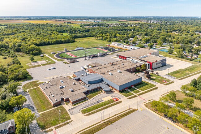 Mt. Zion Junior High School has 403 students in grades 7-8.