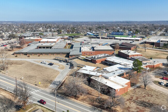 Sapulpa Junior High School serves approximately 600 students each year.