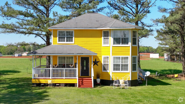 Triana Alabama has plenty of Prairie Style Homes