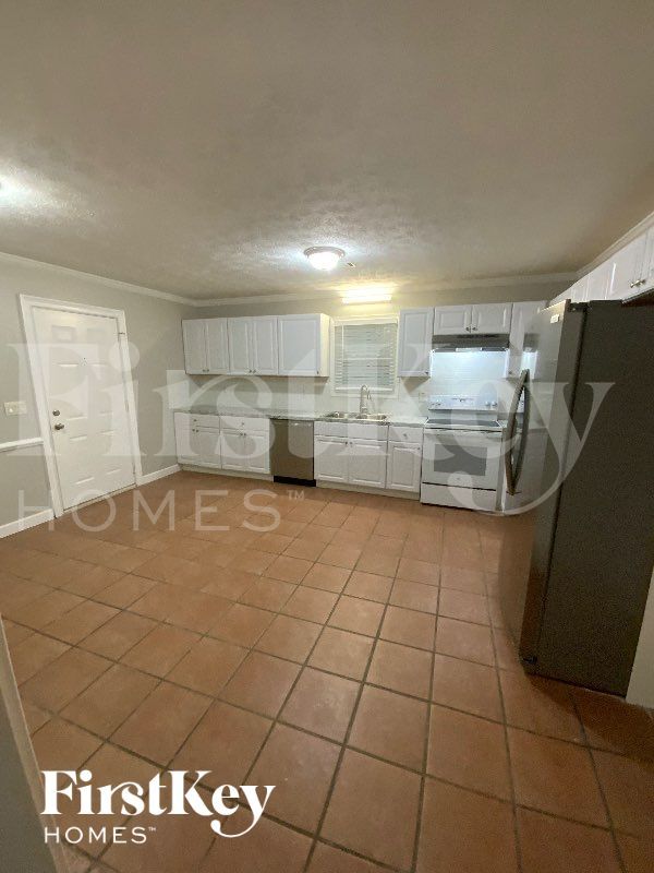 5008 Springtree Ct, Lithonia, GA 30038 - photo 5