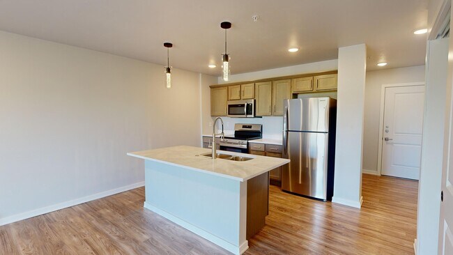 1 Bed/1 Bath Kitchen (1100-31)