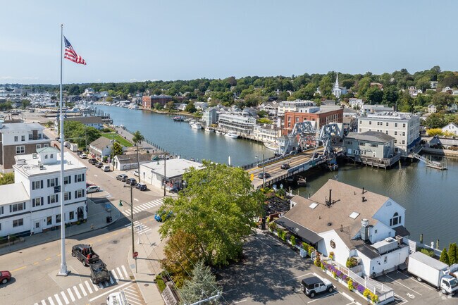 The iconic West Mystic downtown waterfront is makes for a perfect afternoon walk in West Mystic.