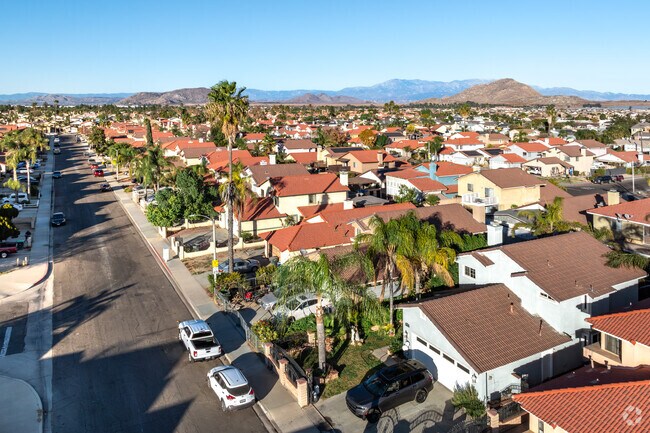 The average home in Perris sells for $553K, slightly lower than in Riverside.