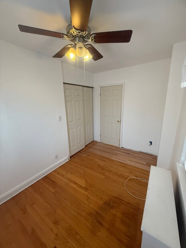 101 N Waldinger St, Valley Stream, NY 11580 - photo 6