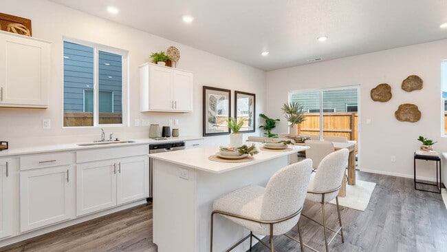 2805 U St, Springfield, OR 97477 - photo 4