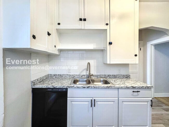 1147 N Marion St unit 1, Denver, CO 80218 - photo 5