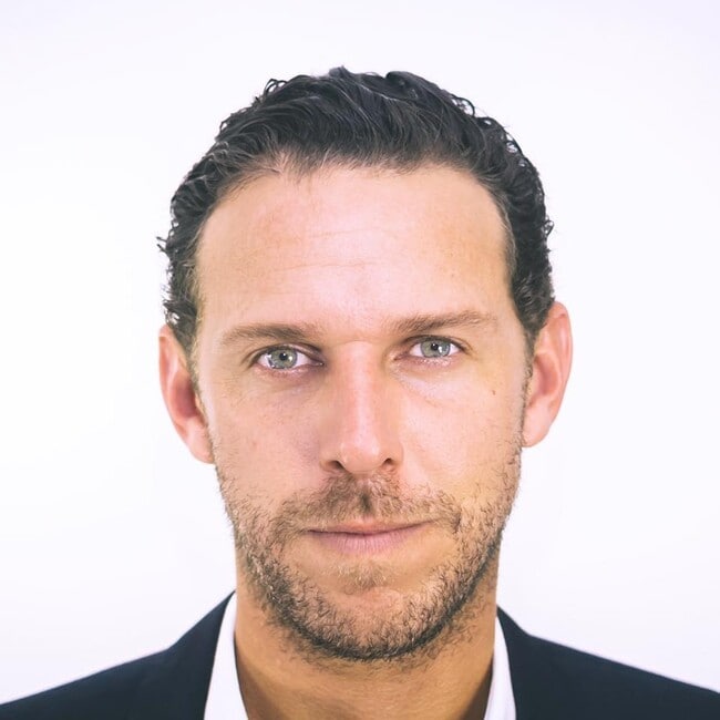 Agent Photo