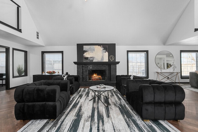 Fox Run Apartments, Shawnee, KS 66214 - photo 7