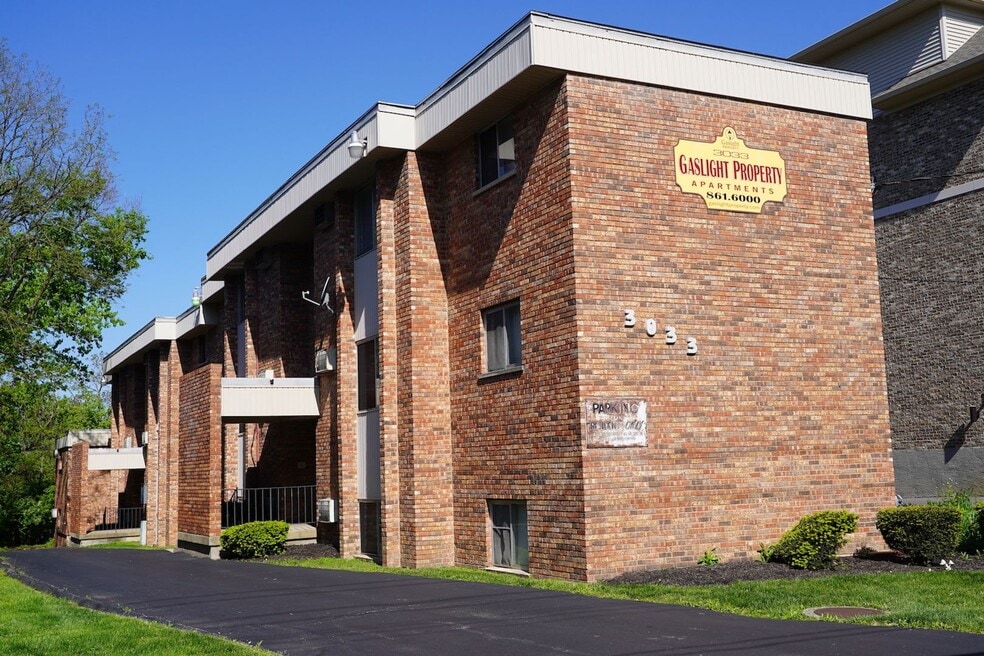 3033 Clifton Ave unit 3033-13, Cincinnati, OH 45220 - photo 1