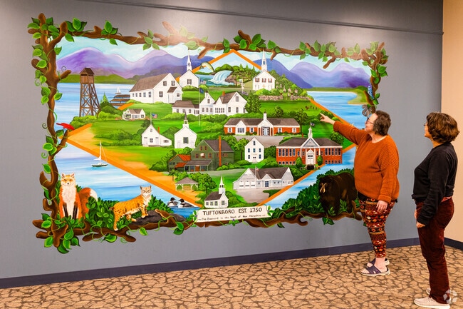 Tuftonboro’s vibrant mural highlights its scenic beauty and landmarks.