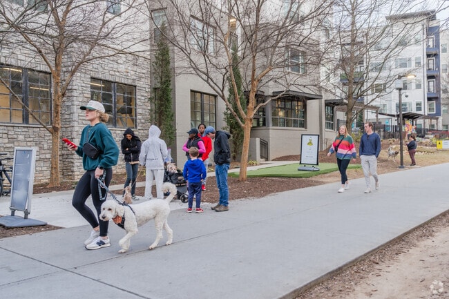 Inman Park residents can enjoy direct access to the popular Beltline, an expansive path.