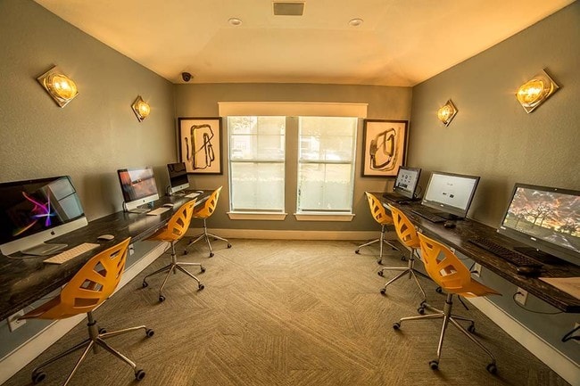 Cabana Beach Gainesville, Gainesville, FL 32607 - photo 7