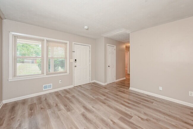 3135 Robin Rd, Decatur, GA 30032 - photo 3