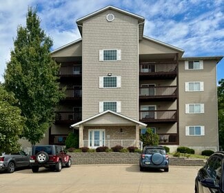 4102 Creek Hill Dr Unit 4102, Bettendorf, IA 52722