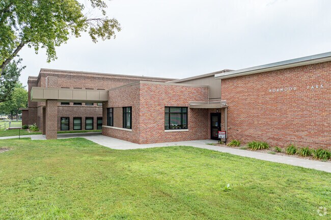 Norwood Park Elementary School serves grades PK, K-5.