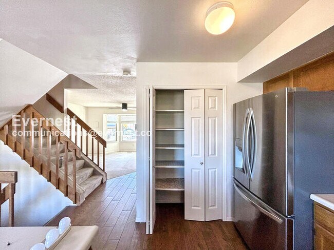 3939 Smoke Tree Dr, Colorado Springs, CO 80920 - photo 4