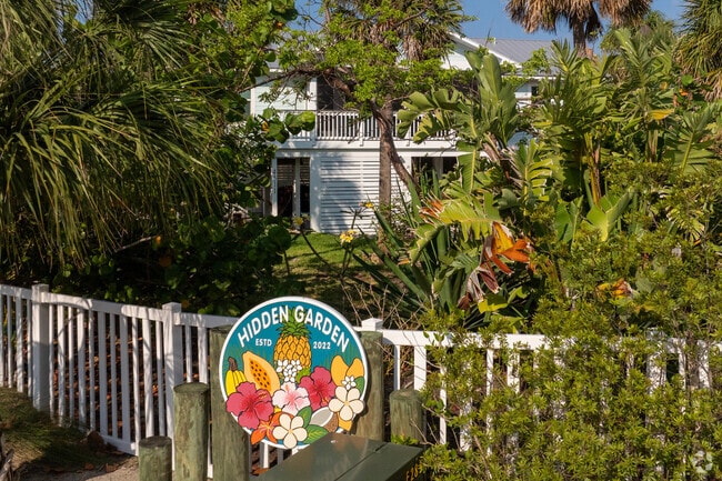 There are many rental homes scattered throughout North Captiva Island.