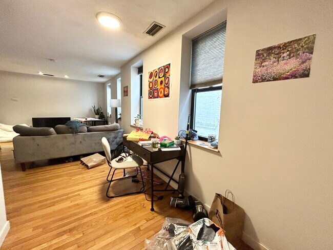 71 Gainsborough St unit 202, Boston, MA 02115 - photo 4