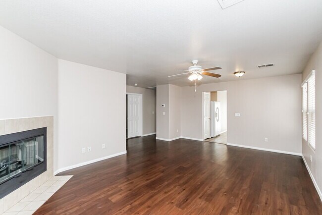 9517 Golden Scots Ct, Las Vegas, NV 89123 - photo 5
