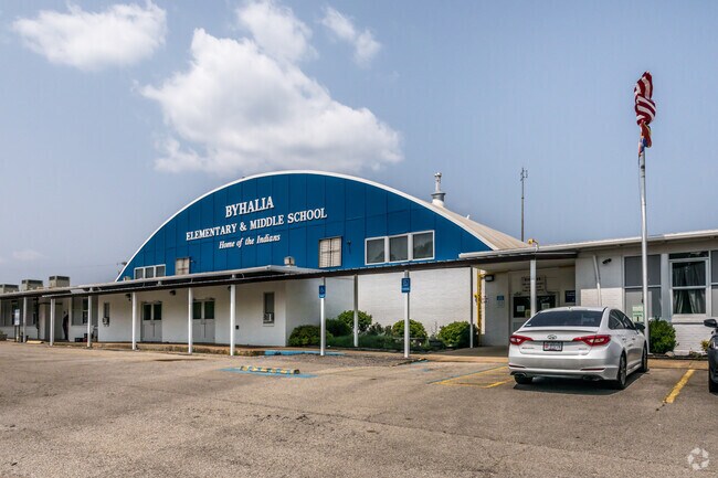 Byhalia Elementary School is a public school serving students in Byhalia.