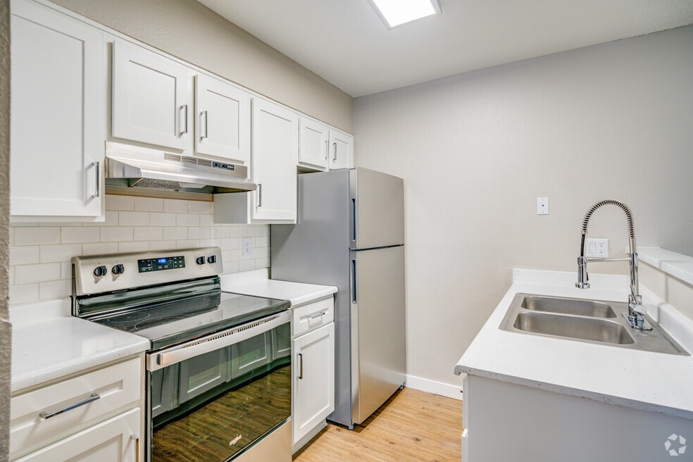 Spectra West, Glendale, AZ 85301 - photo 1