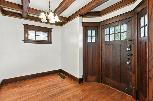 2965 Harris St, Omaha, NE 68105 - photo 6