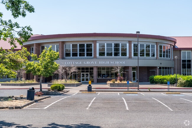 Cottage Grove High School serves grades 9-12 in Cottage Grove.