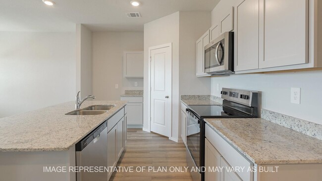 1709 Robinson Dr, Brenham, TX 77833 - photo 3