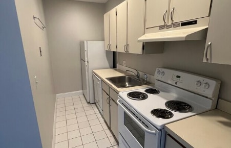 *Pictures are representative samples of the advertised unit. In some cases, the actual units you tou