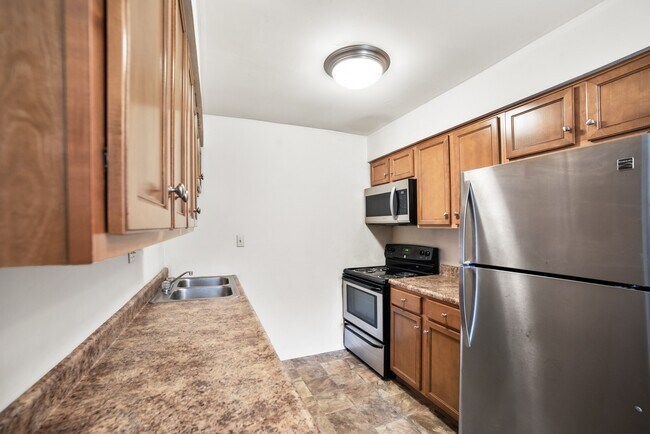 Somerset Apartments, Marion, IN 46952 - photo 2