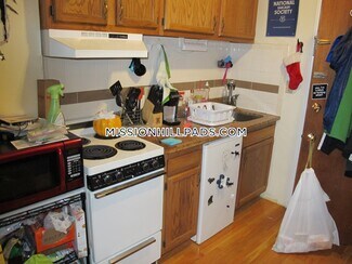10 Wait St Unit 303, Boston, MA 02120