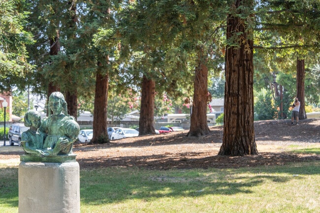 Explore the Triton Museum’s outdoor sculptures, where art and nature create a striking harmony.
