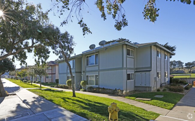 Marina Del Sol Apartments, Marina, CA 93933 - photo 5