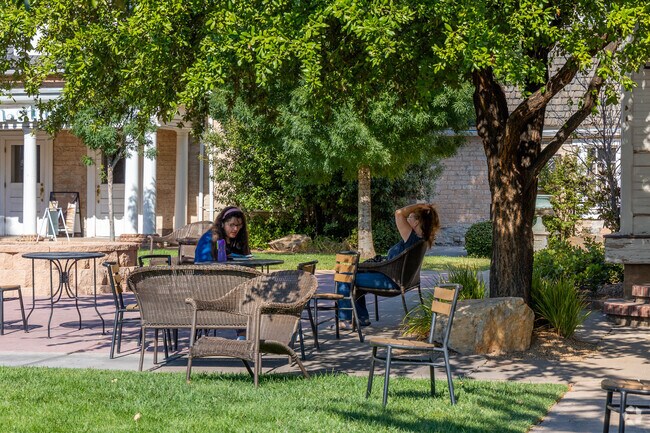 Bordering Santa Clara Heights are several open areas for locals to enjoy.