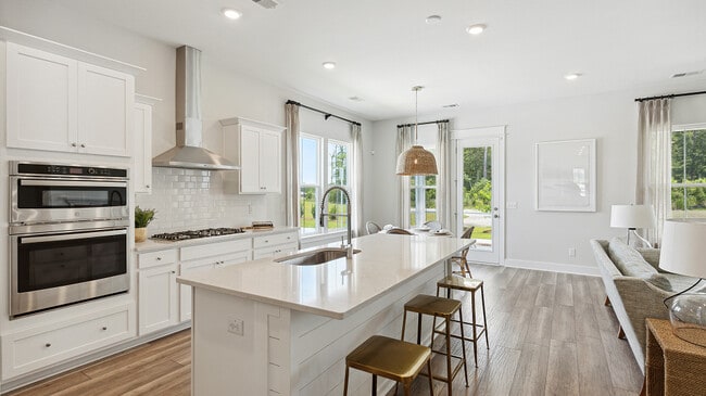 281 Denham St, Summerville, SC 29486 - photo 3