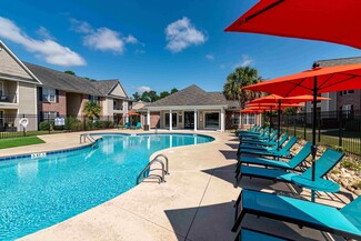 2500 McArthur Landing Cir, Fayetteville, NC 28311