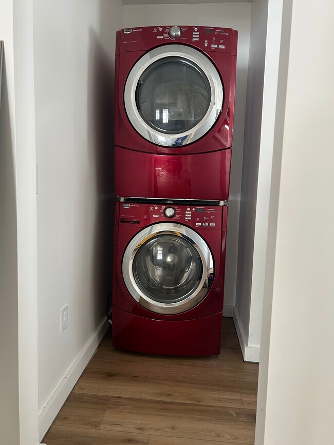 321 Adolph St unit 2, Rockford, MI 49341 - photo 5