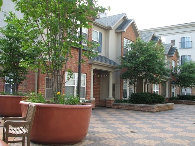 Loring Park, Minneapolis, MN 55403 - photo 6