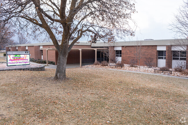 Alpine Elementary is located in the Alpine neighborhood.
