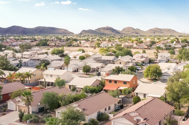 Acacia Trails offers panoramic mountain views and organized streets.
