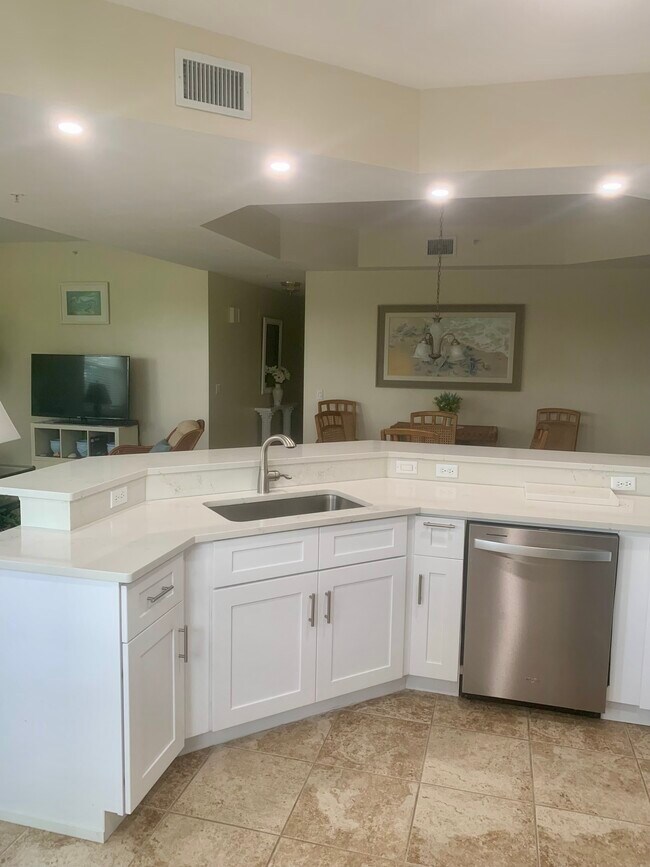 3950 Loblolly Bay Dr unit 207, Naples, FL 34114 - photo 5