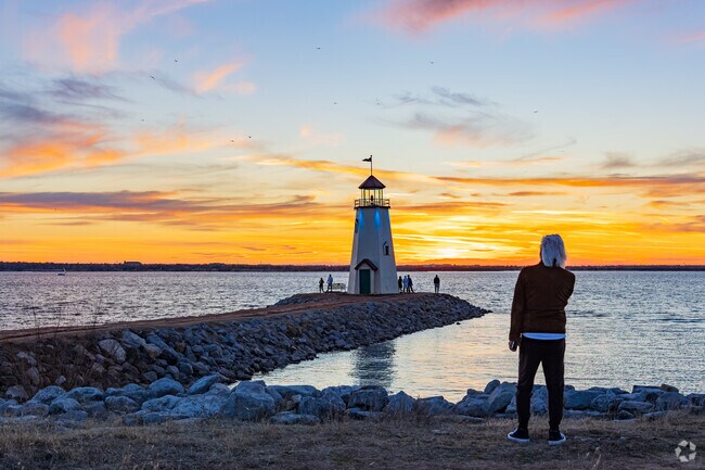 Eagle Ridge residents can enjoy a beautiful sunset at Lake Hefner.