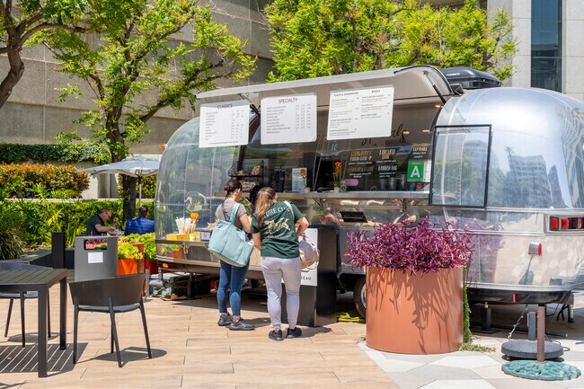Emerald Isle residents have access to the weekly Glendale Farmers Market on Tuesdays.