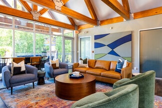 2900 NE Barry Rd, Kansas City, MO 64156