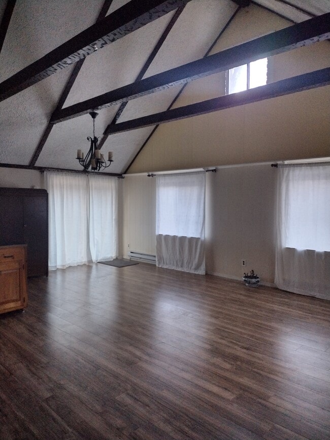 418 Mercury Dr, Bushkill, PA 18324 - photo 7