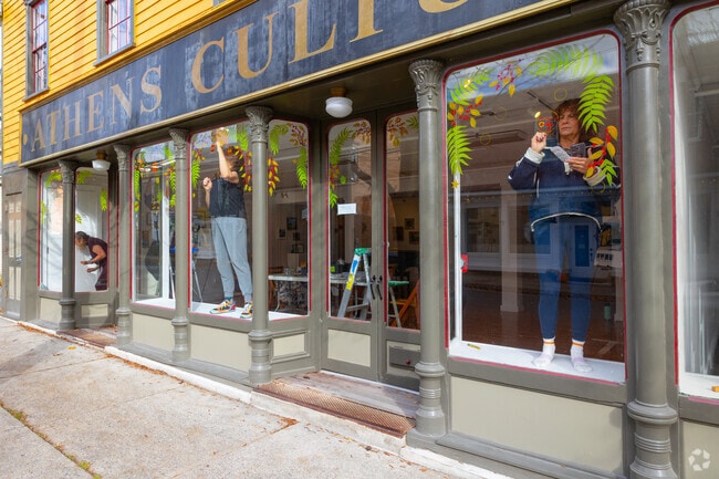 There are several local boutiques in Athens.